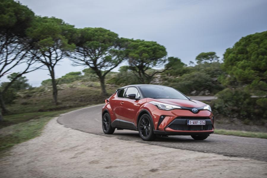  Toyota C-HR Hybrid 2019 года  (WW) (фото 93 из 174)